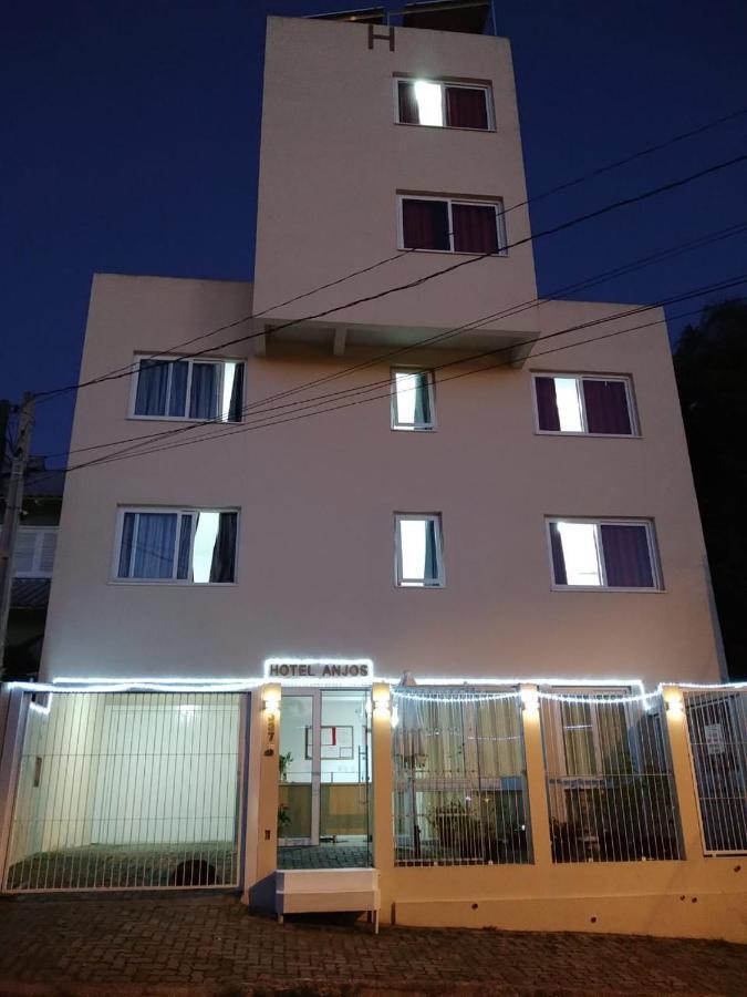 Hotel Anjos Ltda 格拉瓦塔伊 外观 照片